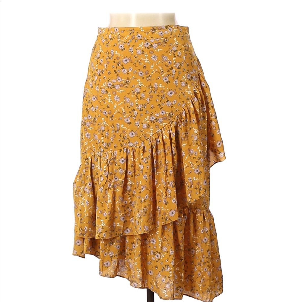 NWT L.N.V. Ruffle Floral Skirt